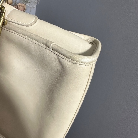 Vintage Coach Court - Picture 11 of 15